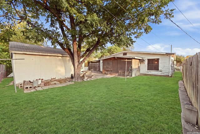 1022 CERALVO ST, San Antonio, TX 78207