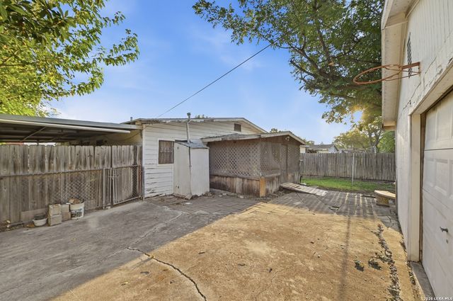 1022 CERALVO ST, San Antonio, TX 78207