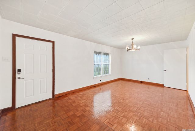1022 CERALVO ST, San Antonio, TX 78207