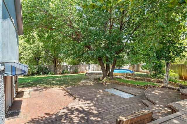 2905 Lamp Post Lane, Oklahoma City, OK 73120