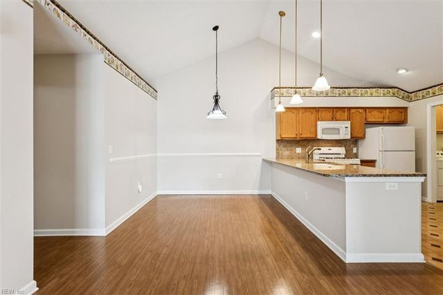 230 Timberline LOOP, Yorktown, VA 23692