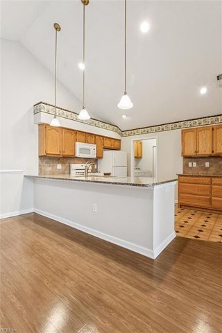 230 Timberline LOOP, Yorktown, VA 23692