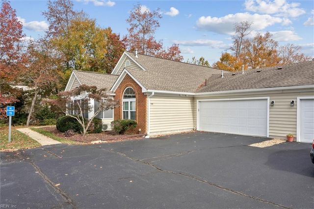 230 Timberline LOOP, Yorktown, VA 23692