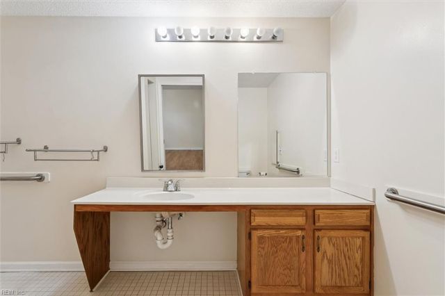 230 Timberline LOOP, Yorktown, VA 23692