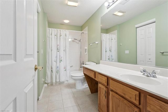 230 Timberline LOOP, Yorktown, VA 23692