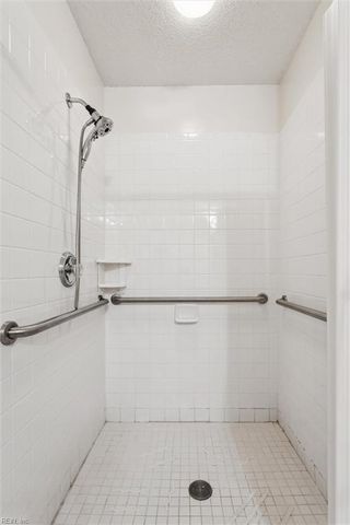 230 Timberline LOOP, Yorktown, VA 23692