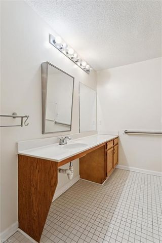 230 Timberline LOOP, Yorktown, VA 23692