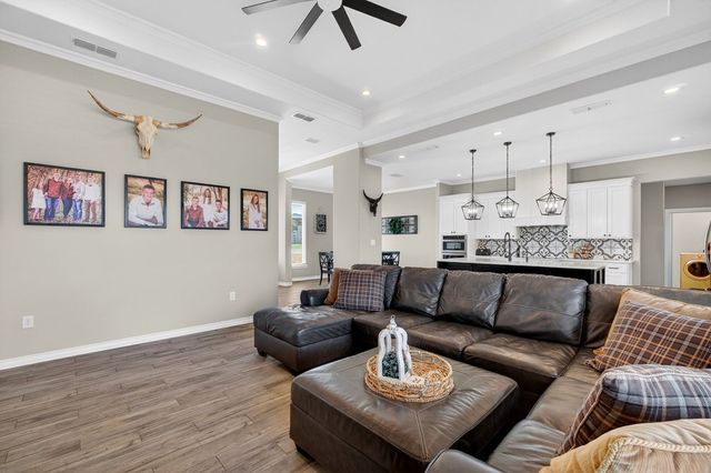 2113 S County Rd 1055, Midland, TX 79706