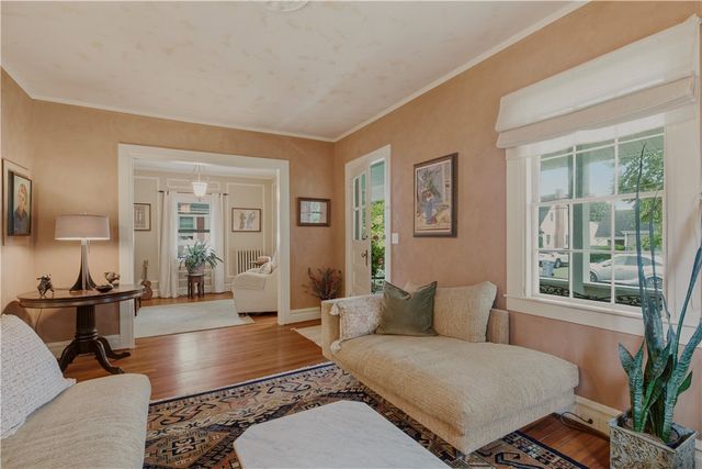 30 Boulevard, Middletown, RI 02842