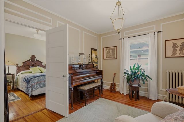 30 Boulevard, Middletown, RI 02842