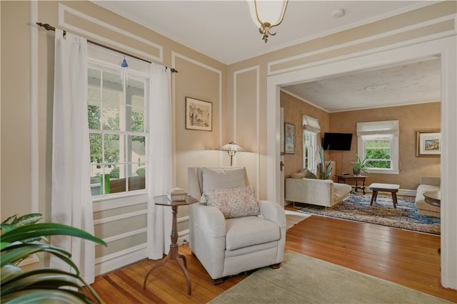 30 Boulevard, Middletown, RI 02842