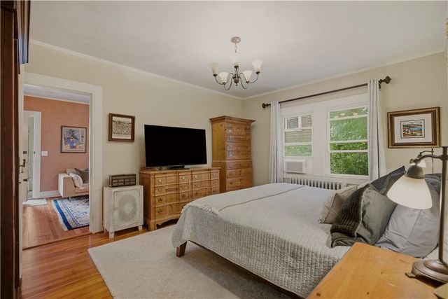 30 Boulevard, Middletown, RI 02842