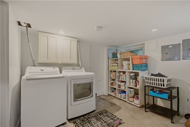 30 Boulevard, Middletown, RI 02842