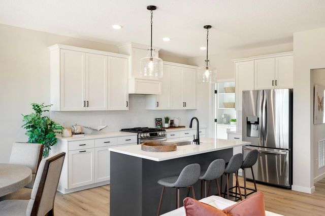 11517 202nd Street W, Lakeville, MN 55044