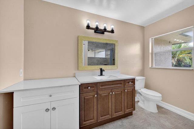 3239 NW 44th Street 3, Oakland Park, FL 33309