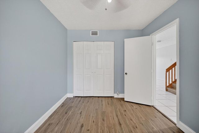 3239 NW 44th Street 3, Oakland Park, FL 33309