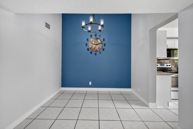 3239 NW 44th Street 3, Oakland Park, FL 33309
