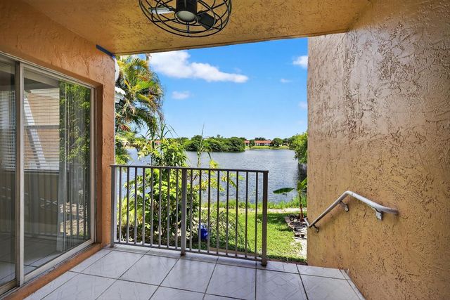 3239 NW 44th Street 3, Oakland Park, FL 33309