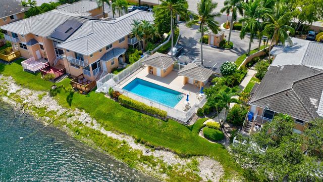 3239 NW 44th Street 3, Oakland Park, FL 33309