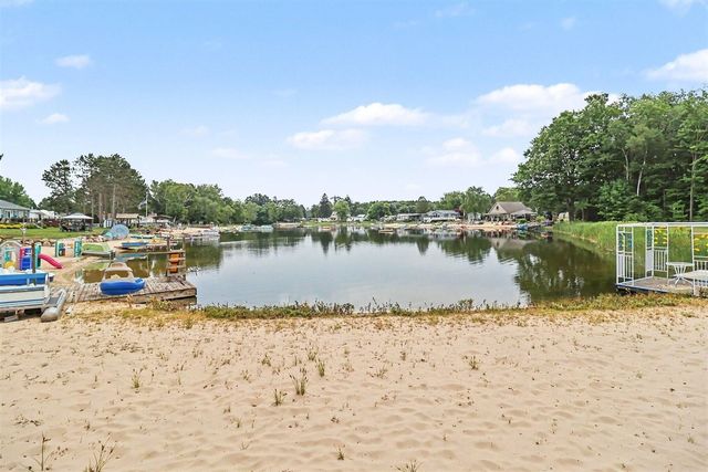 7951 W Village Road, Mears, MI 49436