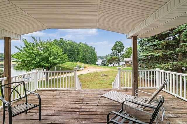 7951 W Village Road, Mears, MI 49436