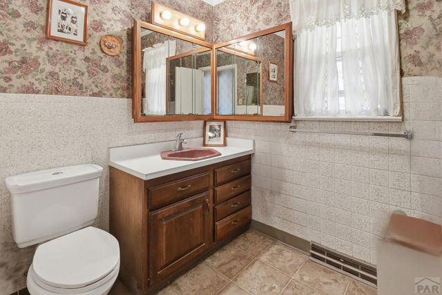 1624 E 15th St, Pueblo, CO 81001