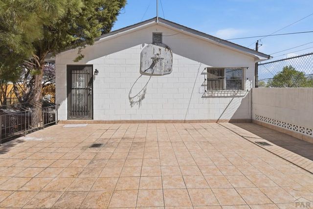 1624 E 15th St, Pueblo, CO 81001