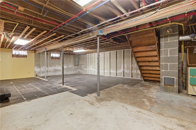 136 Roland Street, Cumberland, RI 02864