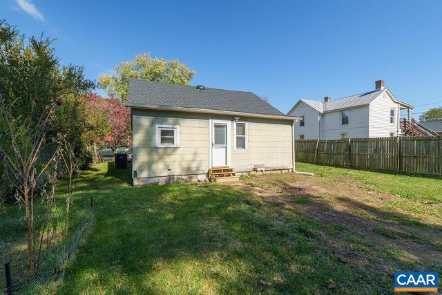 1428 2ND ST, Waynesboro, VA 22980