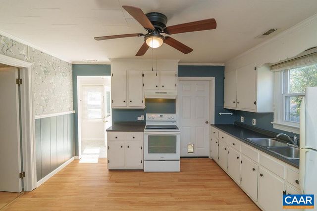 1428 2ND ST, Waynesboro, VA 22980