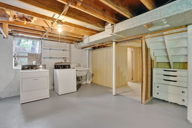 135 Rogers Avenue, West Springfield, MA 01089
