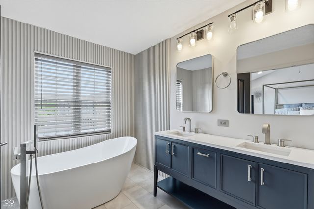 835 Ivy Lane, Carmel, IN 46032