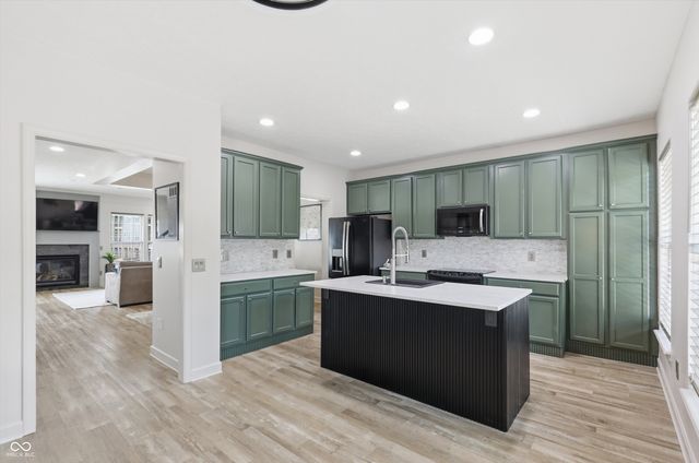 835 Ivy Lane, Carmel, IN 46032