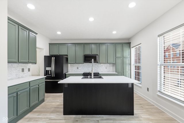 835 Ivy Lane, Carmel, IN 46032