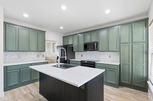 835 Ivy Lane, Carmel, IN 46032
