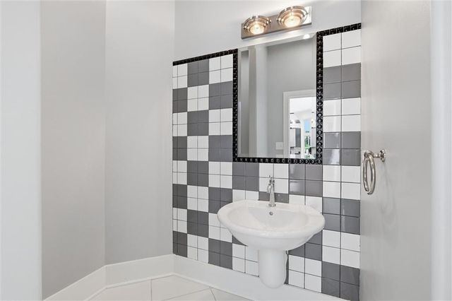 16370 NW 130th Terrace, Platte City, MO 64079