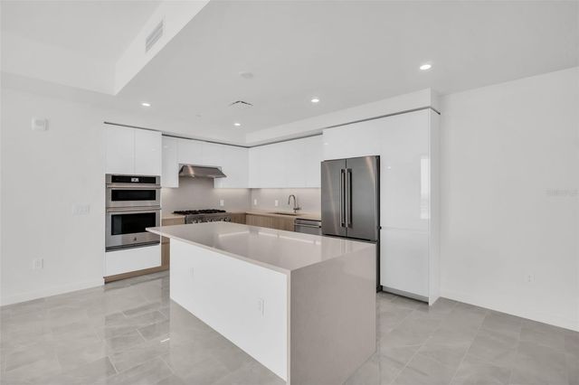 400 CENTRAL AVENUE 2605, St Petersburg, FL 33701