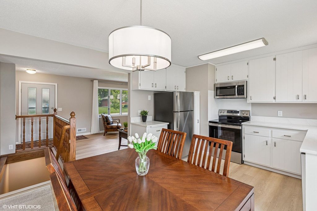 3350 Upper 147th Street W, Rosemount, MN 55068