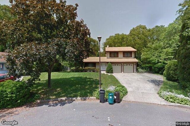 5 Carry Court, South Setauket, NY 11720