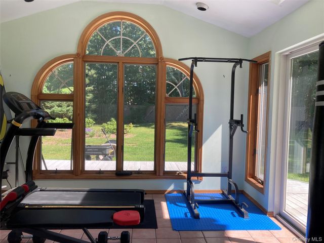 5 Carry Court, South Setauket, NY 11720