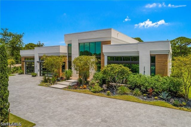 6616 Trail BLVD, Naples, FL 34108