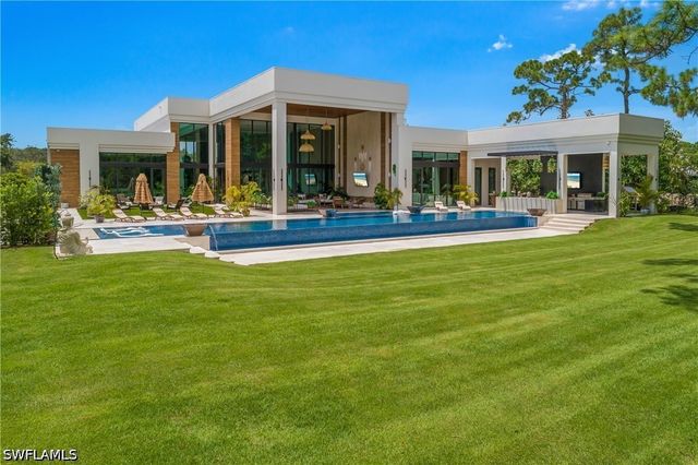 6616 Trail BLVD, Naples, FL 34108