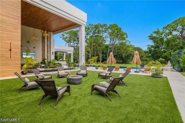 6616 Trail BLVD, Naples, FL 34108