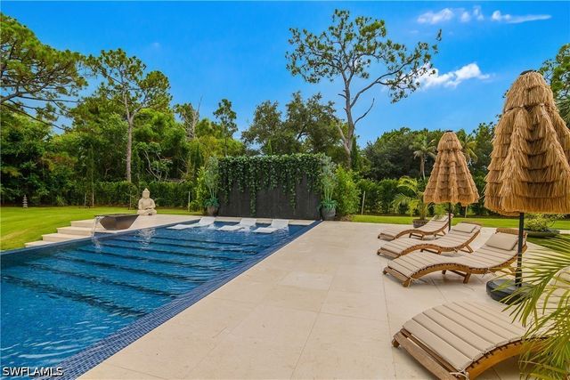 6616 Trail BLVD, Naples, FL 34108