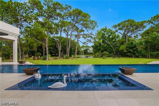 6616 Trail BLVD, Naples, FL 34108