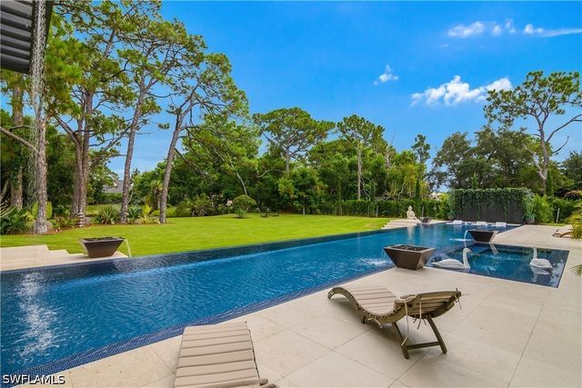 6616 Trail BLVD, Naples, FL 34108