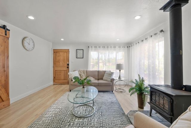 27 Duarte Avenue, Fremont, CA 94536