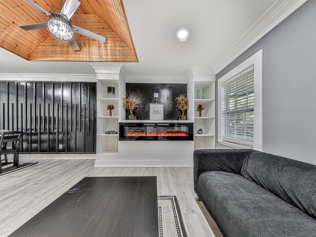 1564 Bubbling Creek Road, Brookhaven, GA 30319