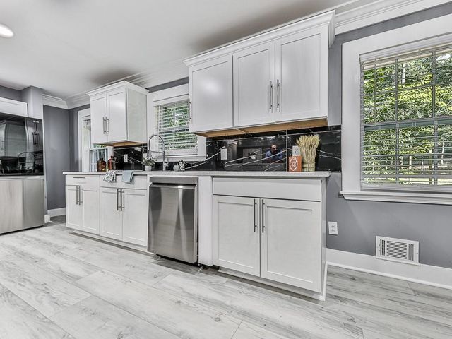 1564 Bubbling Creek Road, Brookhaven, GA 30319