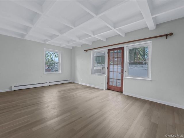 82-86 Parsons Boulevard 110A, Jamaica, NY 11432